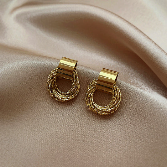 Golden Illusion Dangle Earring